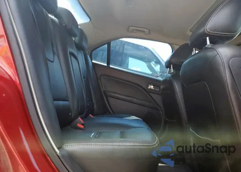 2010 Ford Fusion Sel z USA, uszkodzony, nr VIN 3FAHP0JG3AR275380